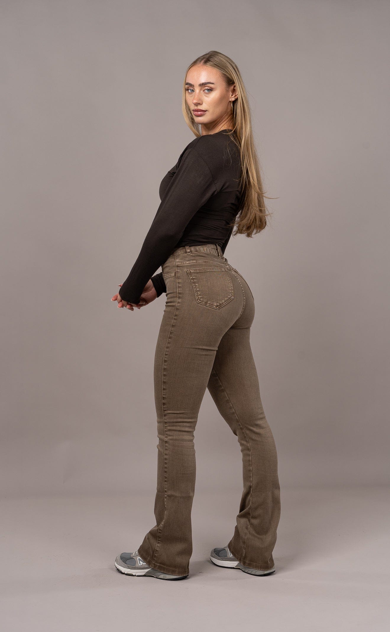 Pastel Flared - Brown