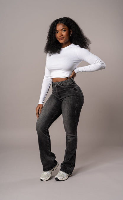 Flared Mid - Heavy Washed Black