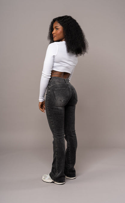 Flared Mid - Heavy Washed Black